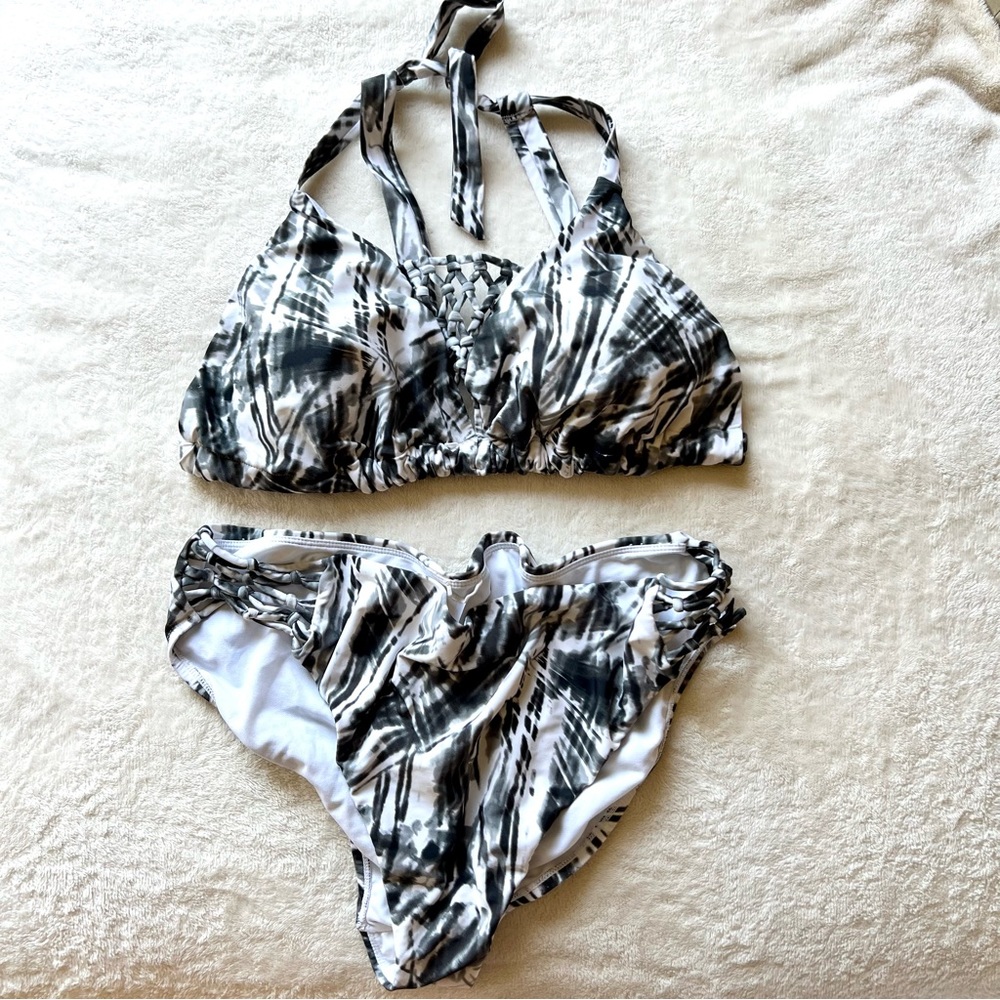Swimsuits for All Black & White Bikini Woven